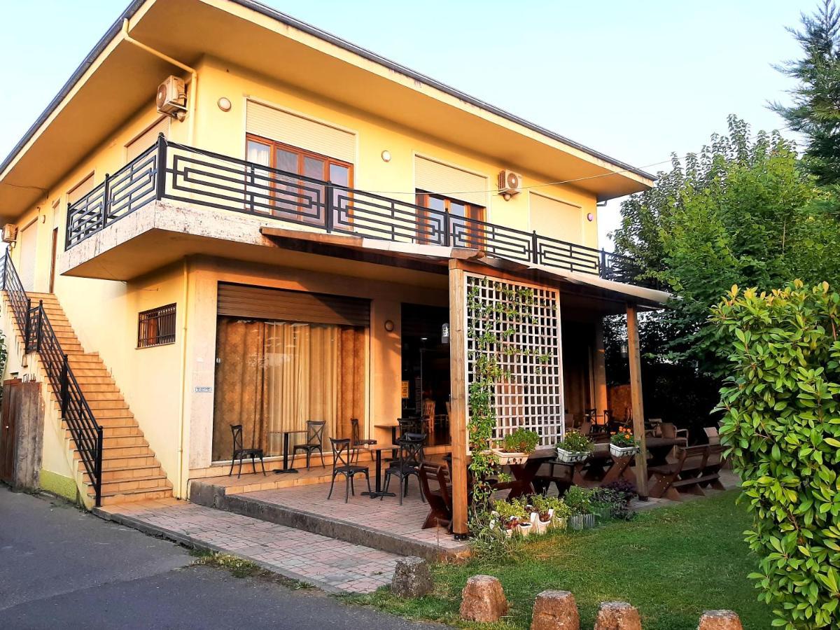Hotel Vila Giorgio ชโคเดอร์ ภายนอก รูปภาพ